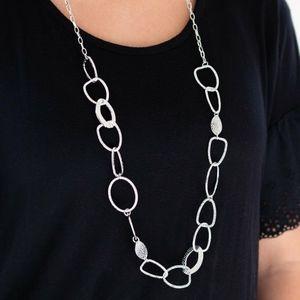 Metro Nouveau silver necklace